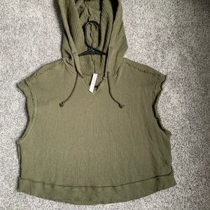 Sleeveless sweatshirt